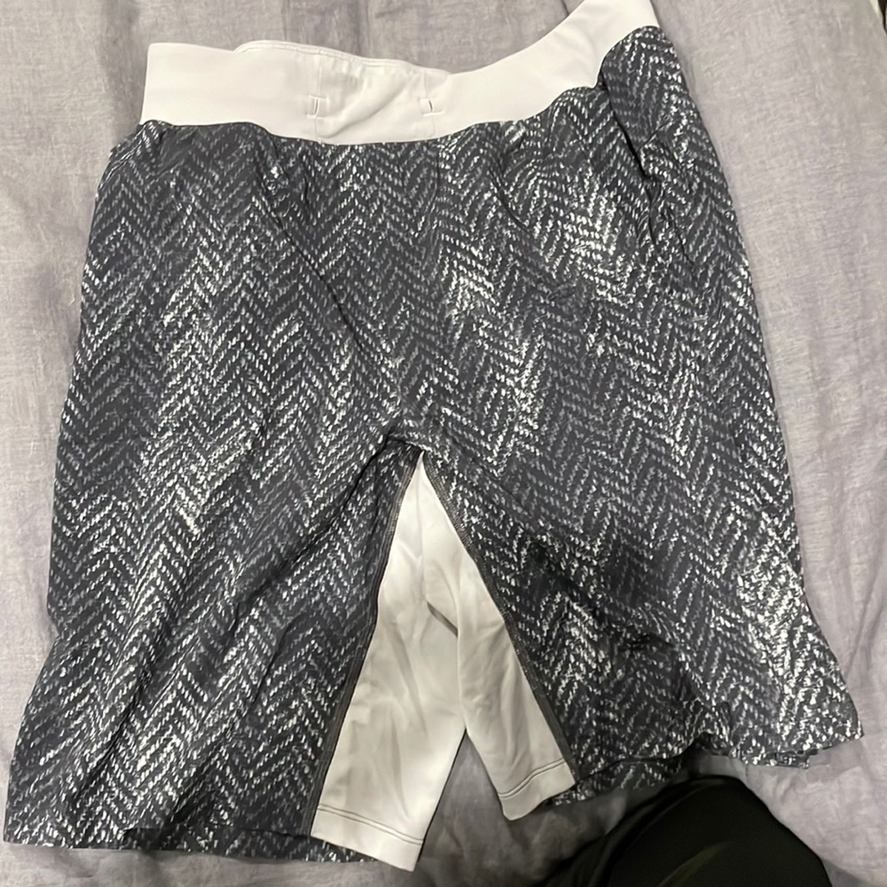 Lulu Short Size M 11 inch